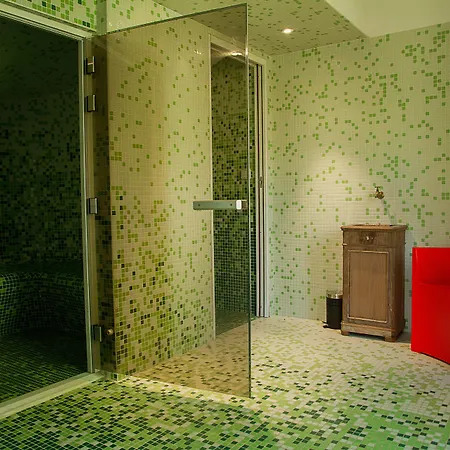 Croix De Pastel Hotel Lavaur (Tarn)