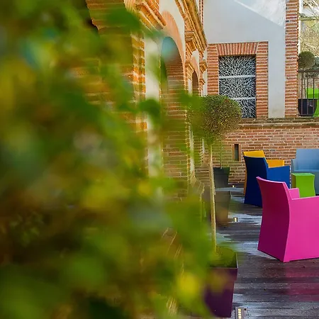 Hotel Croix De Pastel *