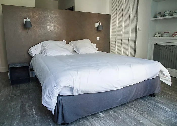 Croix De Pastel Hotel *